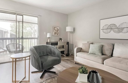 Dunedin Apartment | Landing | Incredible 1BD, Gym