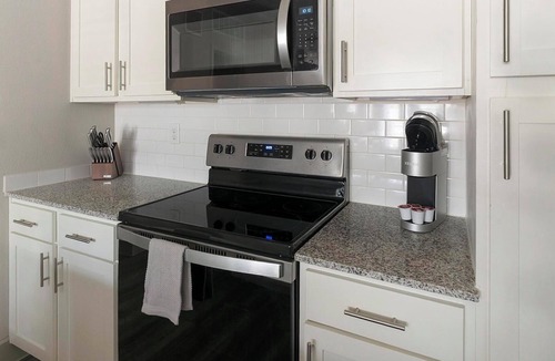 Spring Apartment | Landing | Incredible 1BD, Yoga Studio, Clubhouse