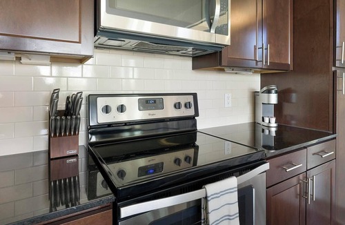 Klein Apartment | Landing | Incredible 1BD, Gym, Clubhouse