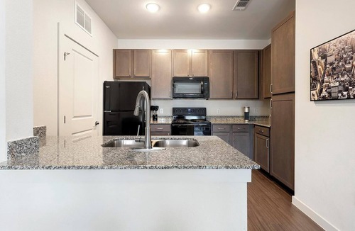 Lockhart Apartment | Landing | Incredible 1BD, Pool, Gym