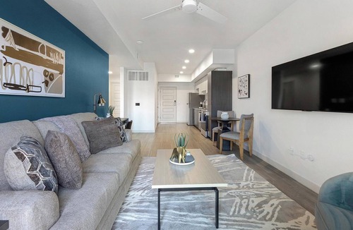 North Mountain Apartment | Landing | Incredible 1BD, Gym, Pool