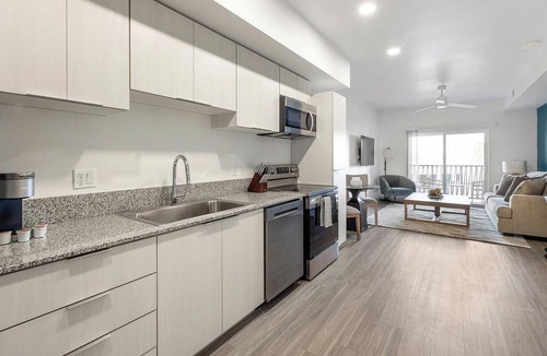 North Mountain Apartment | Landing | Incredible 1BD, Pool, Gym
