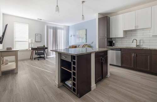 City Park Apartment | Landing | Incredible 1BD, Yoga Studio