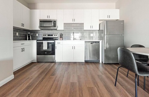 Townsite Apartment | Landing | Incredible 2BD, Rooftop Lounge, Pool
