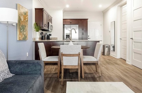 Johnstown Apartment | Landing | Incredible 2BD, Gym, Yoga Studio