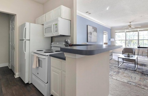 McDonough Apartment | Landing | Incredible 2BD, Gym, Pool