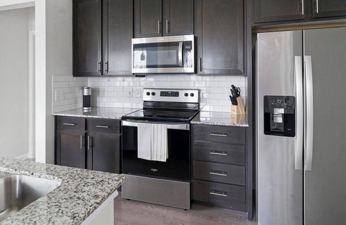 Conroe Apartment | Landing | Incredible 2BD, Gym
