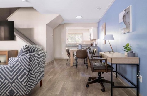 Crabtree Apartment | Landing Incredible 2BD Pool Gym
