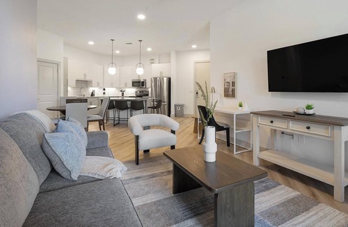 Far North Dallas Apartment | Landing | Incredible 2BD, Pool, Gym