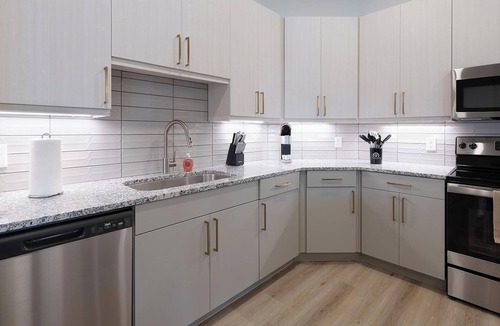 Far North Dallas Apartment | Landing | Incredible 2BD, Pool, Gym