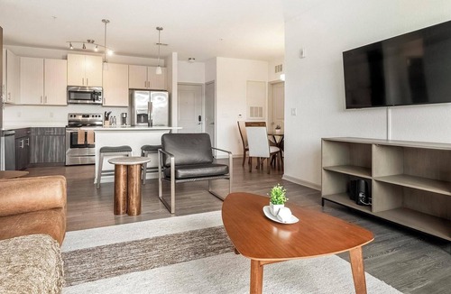 Fairvilla Apartment | Landing | Incredible 2BD, Gym, Clubhouse