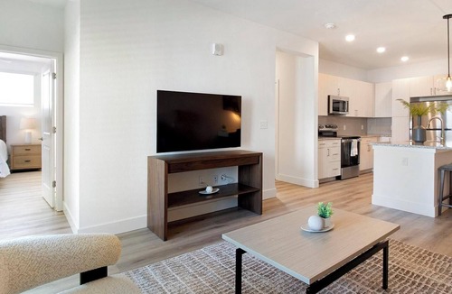 Firestone Apartment | Landing | Incredible 2BD, Gym, Clubhouse