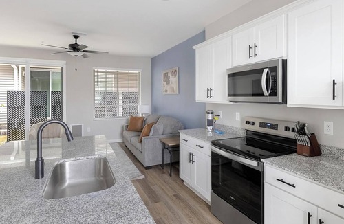Madison Apartment | Landing | Incredible 2BD, Courtyard, Pool