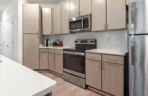 Cordova Apartment | Landing | Incredible 2BD, Pool, Clubhouse