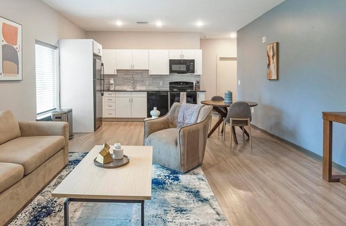 Pinch District Apartment | Landing | Incredible 2BD, Pool, Yoga Studio