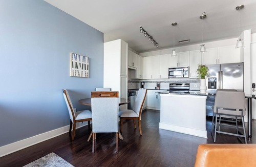 Central Business District Apartment | Landing | Incredible 2BD, Gym, Rooftop Lounge