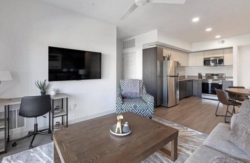 North Mountain Apartment | Landing | Incredible 2BD, Pool, Gym