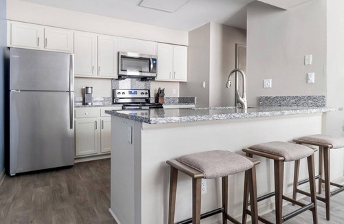 Crabtree Apartment | Landing | Incredible 2BD, Gym, Clubhouse
