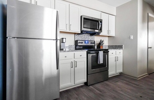 Crabtree Apartment | Landing | Incredible 2BD, Gym, Clubhouse