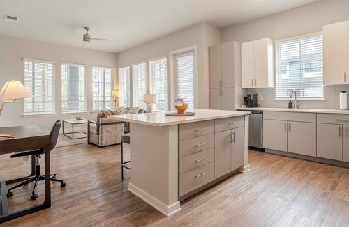 Wimauma Apartment | Landing | Incredible 2BD, Clubhouse, Gym