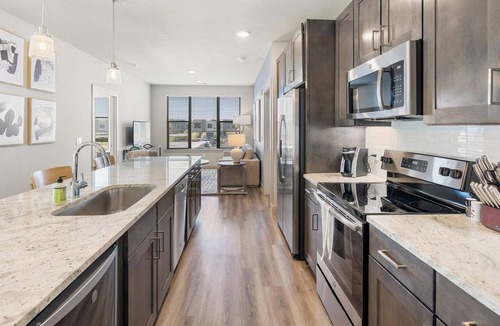 Southwest Raleigh Apartment | Landing | Incredible Studio in Caraleigh