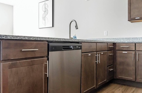 Cartersburg Apartment | Landing | Incredible 2BD, Pool, Gym