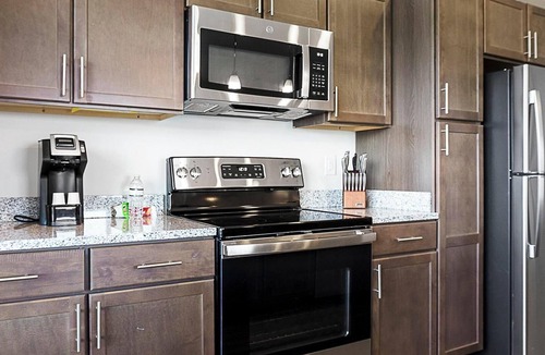Cartersburg Apartment | Landing | Incredible 2BD, Pool, Gym