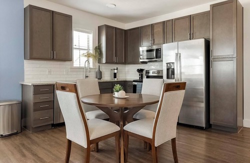 Stone Oak Apartment | Landing | Incredible 2BD, Clubhouse, Pool
