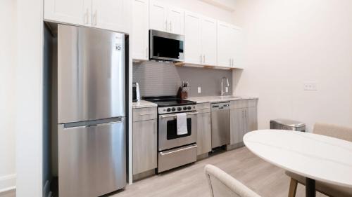 Five Points South Apartment | Landing Midtown
