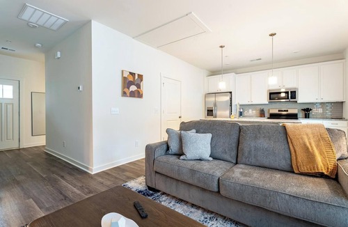 Port Wentworth Apartment | Landing | Modern 1BD, Gym, Clubhouse