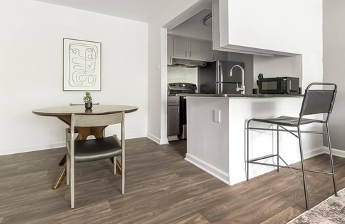 Winston - Salem Apartment | Landing | Modern 1BD, Pool, Gym