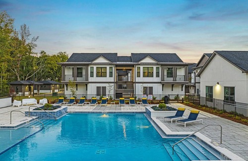 Pine Forest Apartment | Landing | Modern 1BD, Gym, Clubhouse