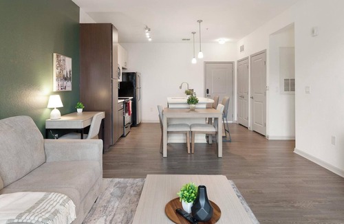 Fairvilla Apartment | Landing | Modern 1BD, Gym, Clubhouse