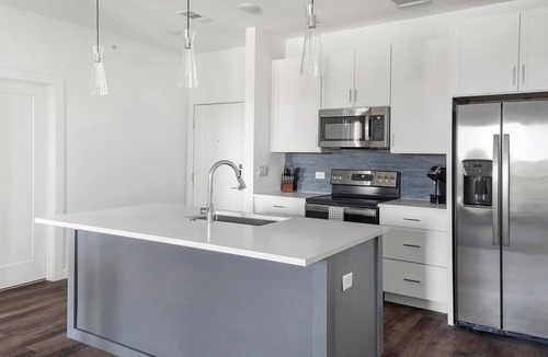 Austin Apartment | Landing | Modern 1BD, Pool, Clubhouse