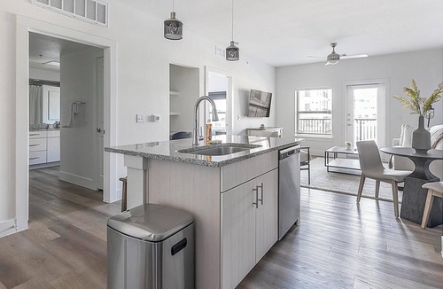 Leander Apartment | Landing | Modern 1BD, Pool, Gym