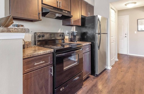 Germantown Apartment | Landing | Modern 1BD, Pool, Gym
