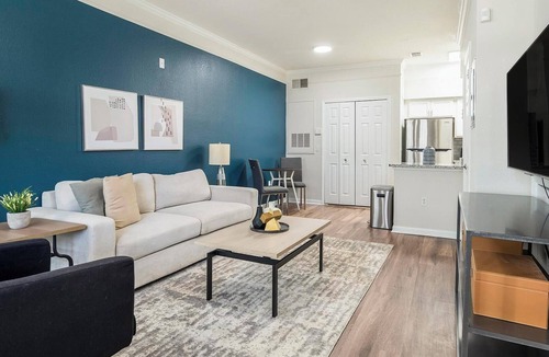 Metro West Apartment | Landing | Modern 1BD, Pool, Gym