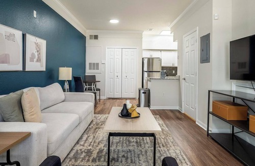 Metro West Apartment | Landing | Modern 1BD, Pool, Gym