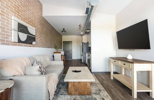 Northwest Pensacola Apartment | Landing | Modern 1BD, Rooftop Lounge, Pool
