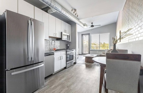 Northwest Pensacola Apartment | Landing | Modern 1BD, Rooftop Lounge, Pool