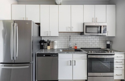 Northwest Pensacola Apartment | Landing | Modern 1BD, Rooftop Lounge, Pool
