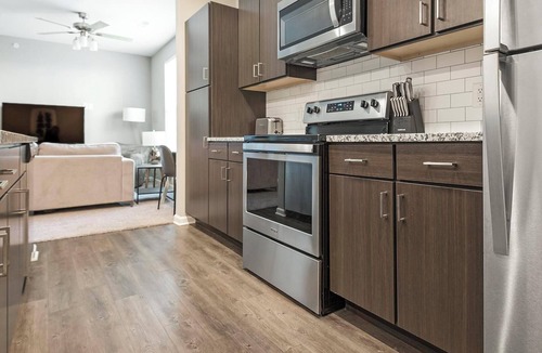 Chesterfield Apartment | Landing | Modern 1BD, Courtyard, Pool