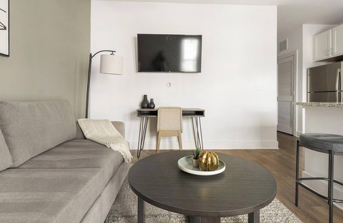 Fort Mill Apartment | Landing | Modern 1BD, Pool, Yoga Studio