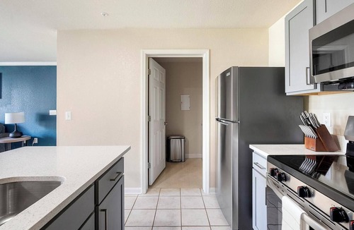 Murfreesboro Apartment | Landing | Modern 1BD, Gym, Courtyard