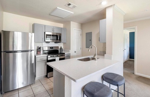 Murfreesboro Apartment | Landing | Modern 1BD, Gym, Courtyard