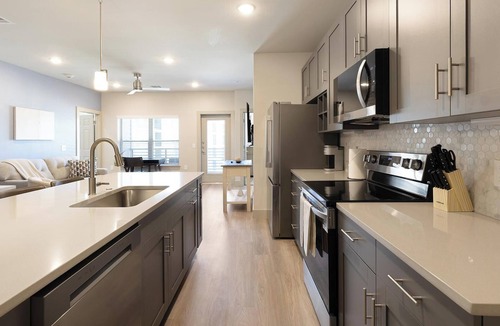 Midlothian Apartment | Landing | Modern 2BD, Clubhouse, Game Room