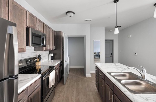 Ooltewah Apartment | Landing | Modern 2BD, Clubhouse, Pool