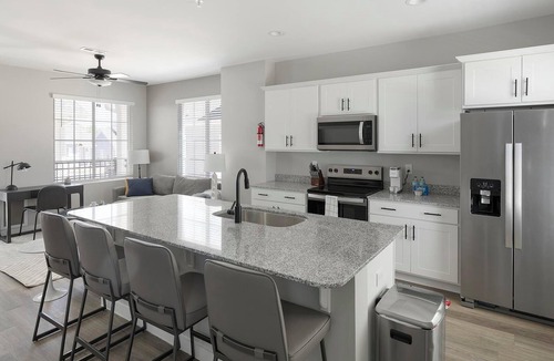 Madison Apartment | Landing | Modern 2BD, Courtyard, Clubhouse
