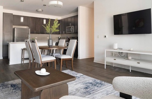 Schaumburg Apartment | Landing | Modern 2BD, Gym, Yoga Studio