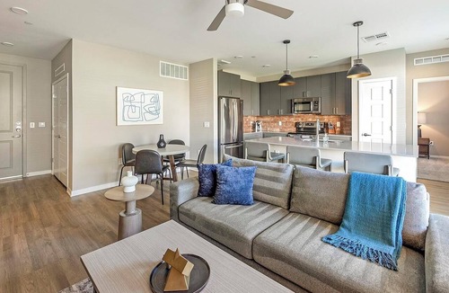 Warehouse District Apartment | Landing | Modern 2BD, Game Room, Rooftop Lounge